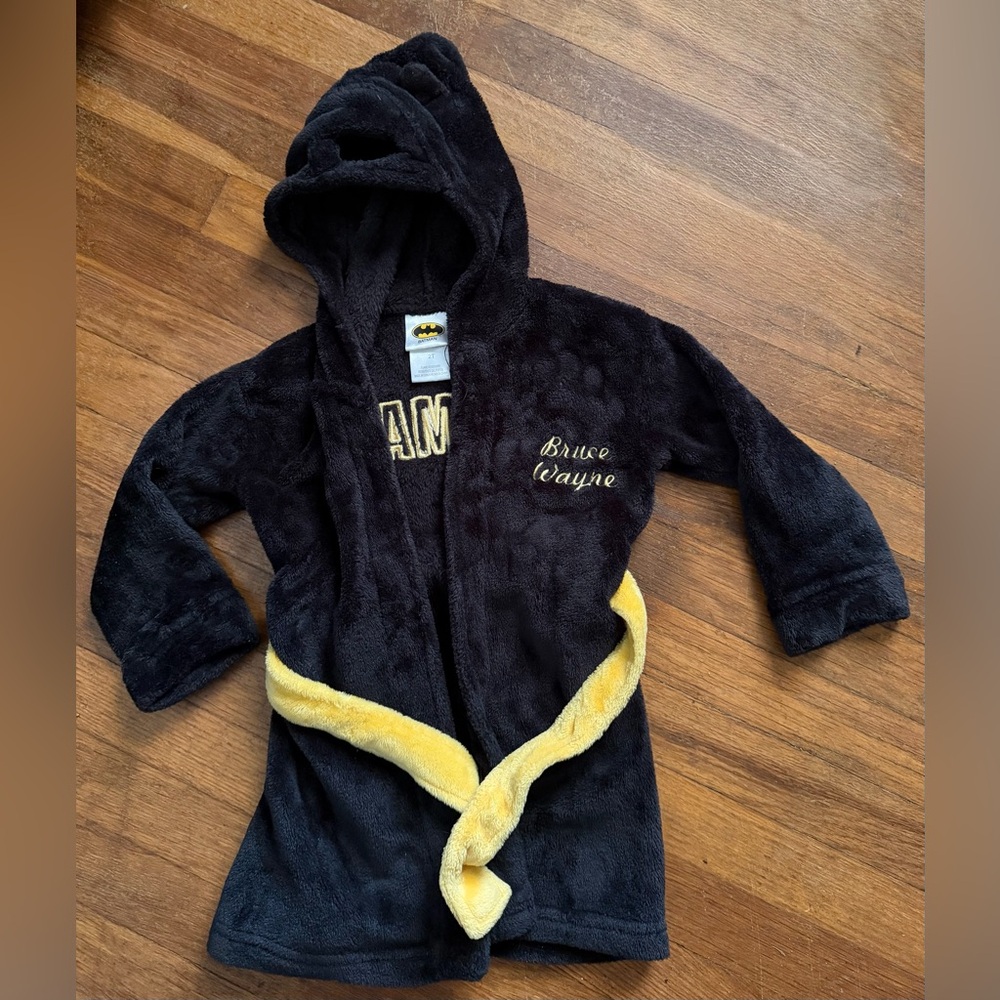 DC Comics Bruce Wayne Hooded Fleece Bathrobe ~ Size 2T ~
